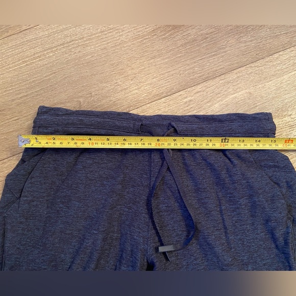 Lululemon Ready to Rulu Crop 21” Joggers - Picture 5 of 5